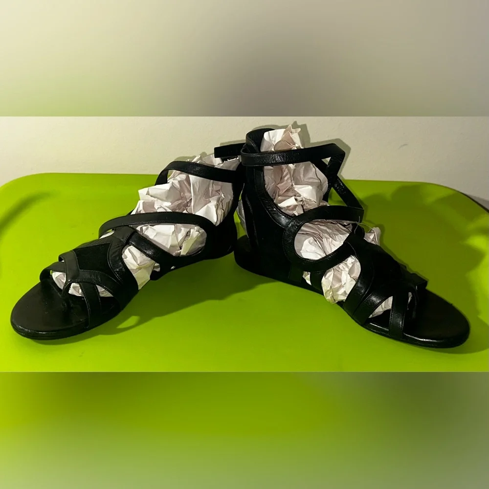Balenciaga Black Leather Gladiator Flat Sandals Size 38 (SMALL PUNCTURE ON HEEL) - Picture 10 of 12